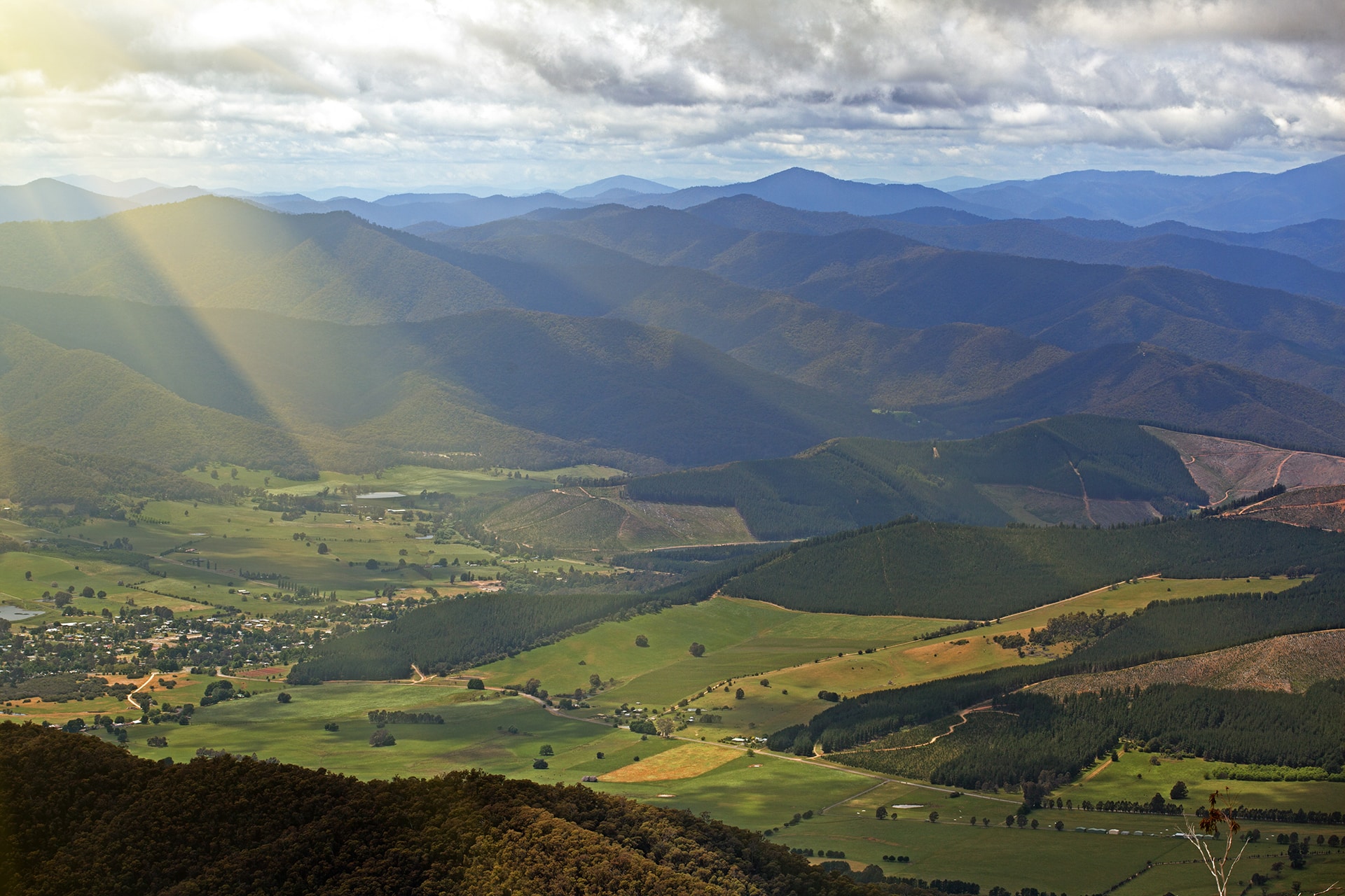The sun shining over the Alpine Ranges